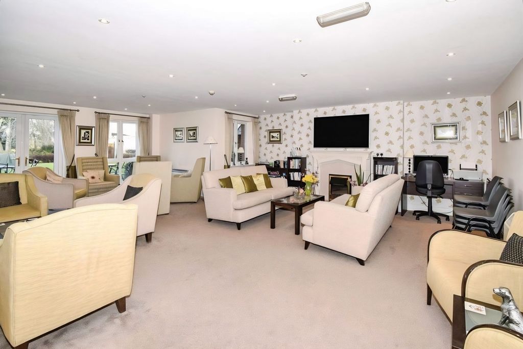 Property photo 3 of 5