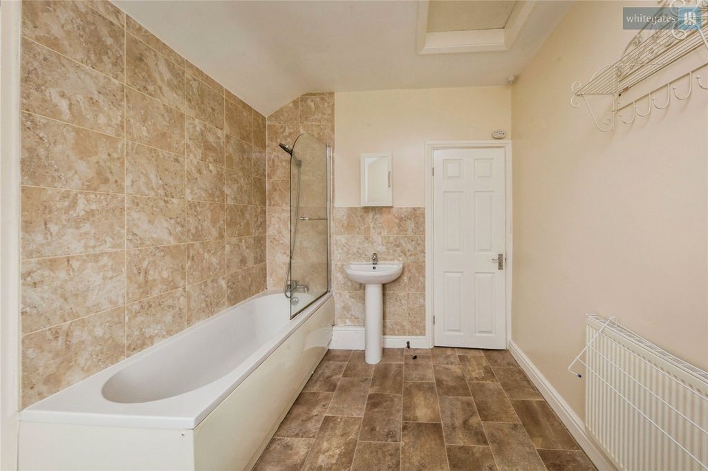 Property photo 3 of 16 Picture No. 36