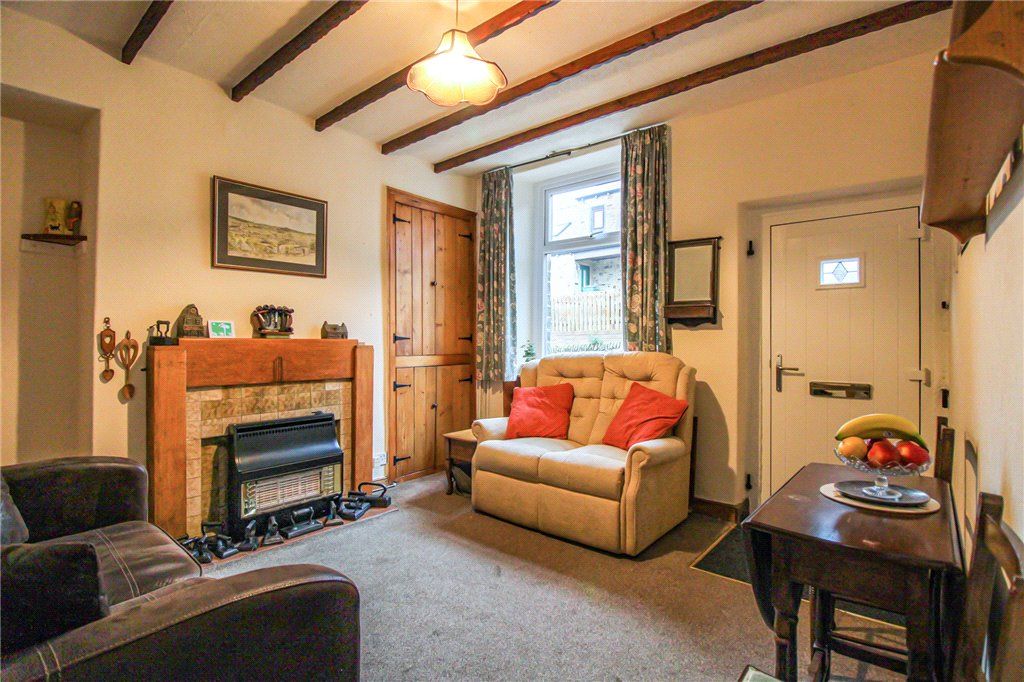 Property photo 2 of 9 Living Room