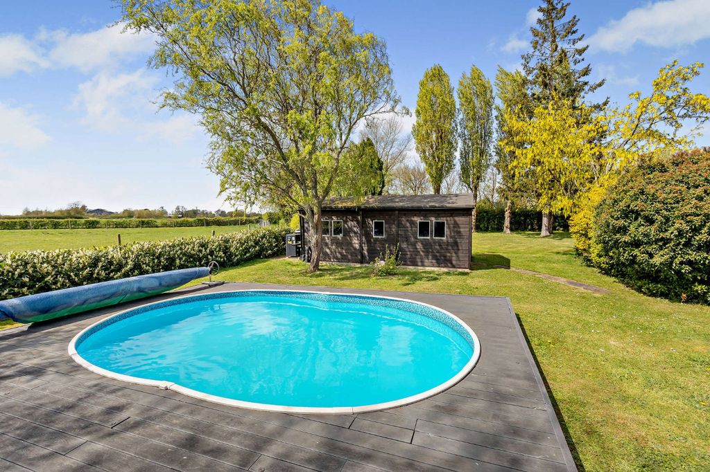 Property photo 3 of 15 Picture No. 14