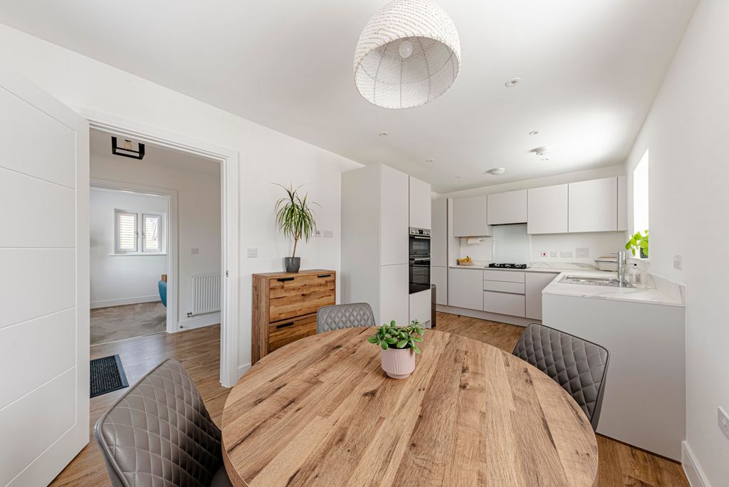 Property photo 2 of 28 Kitchen/Dining Room (2)