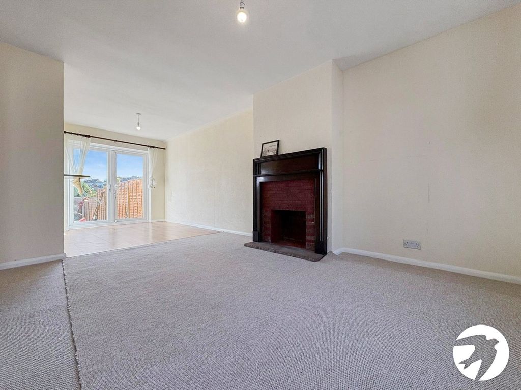 Property photo 2 of 15 Picture No. 11