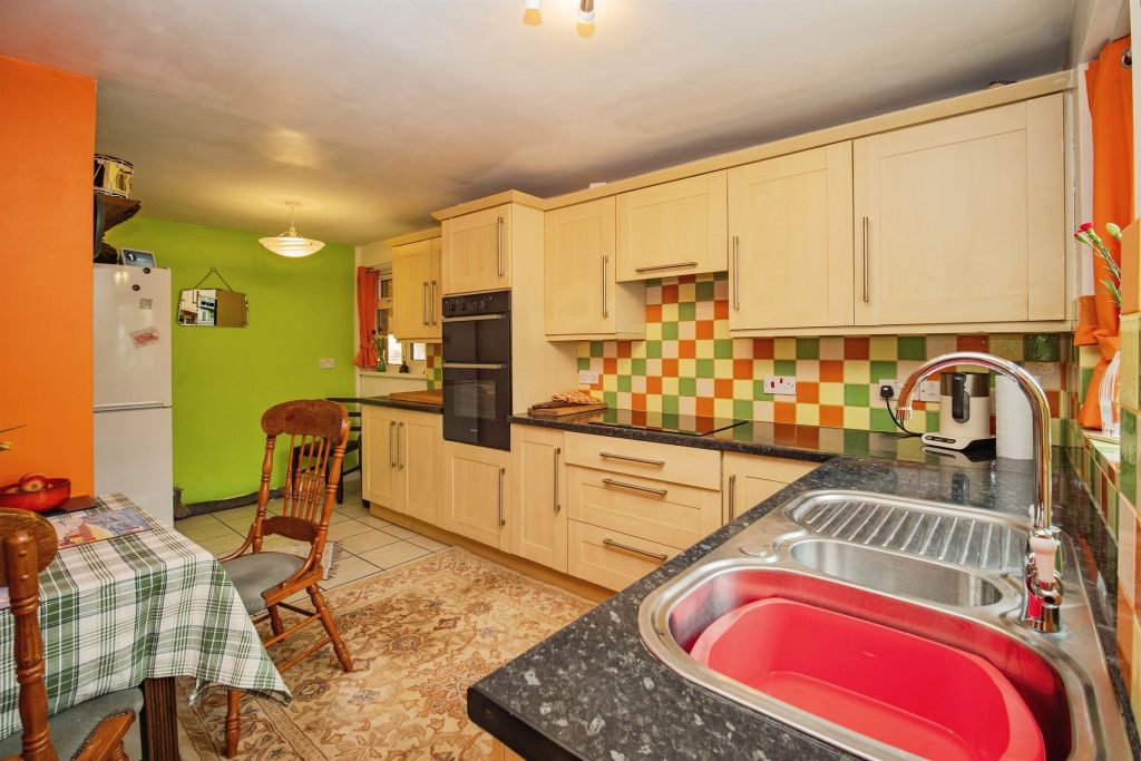 Property photo 3 of 30