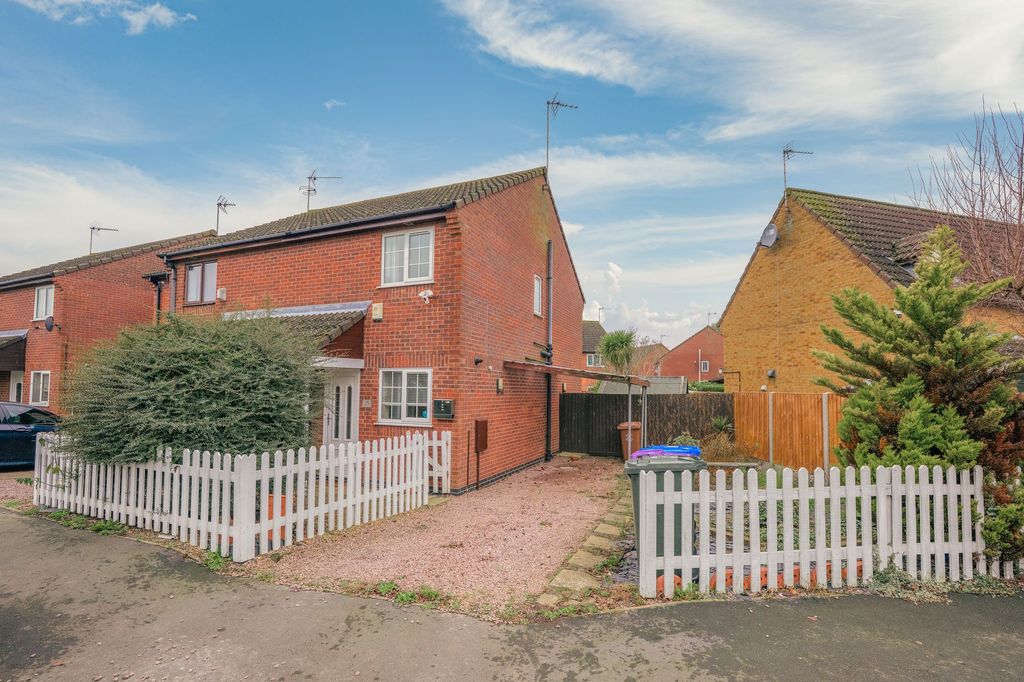 Property photo 1 of 18