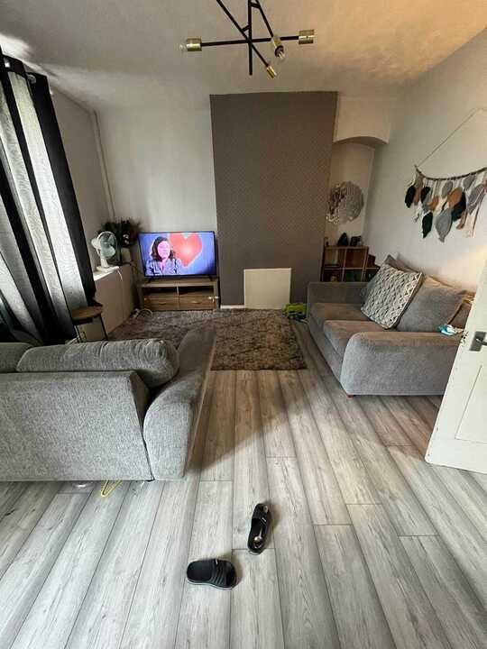 Property photo 2 of 6