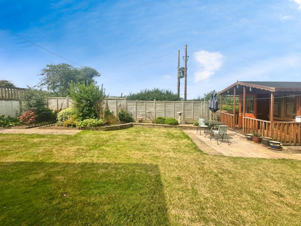 Property photo 2 of 21