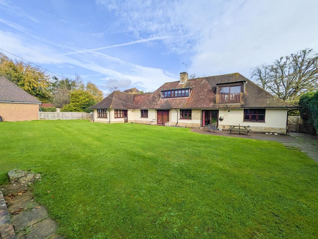 Property photo 2 of 18