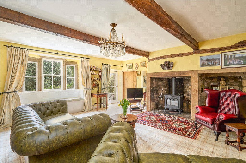 Property photo 2 of 28 Living Room