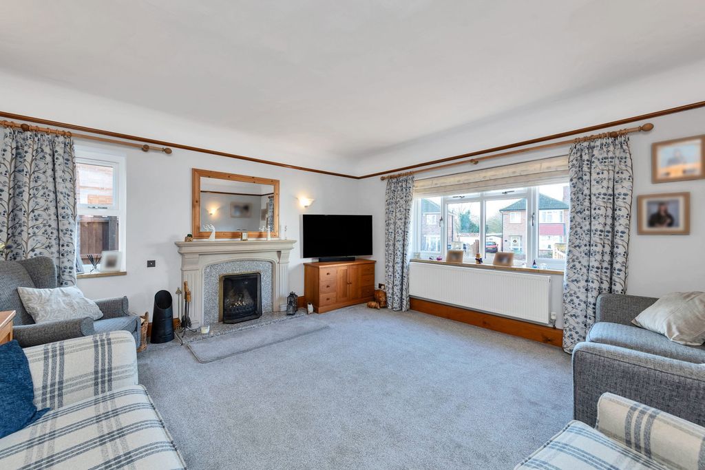 Property photo 3 of 29