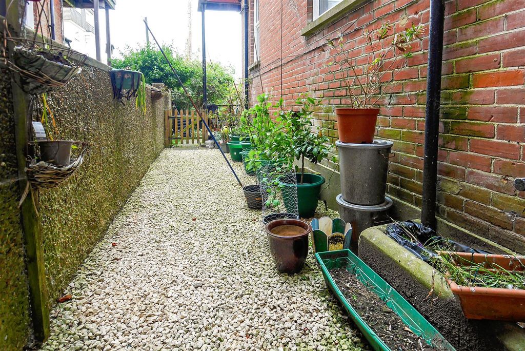 Additional image 7 of 2 bed maisonette for saleSouth Terrace, Littlehampton BN17