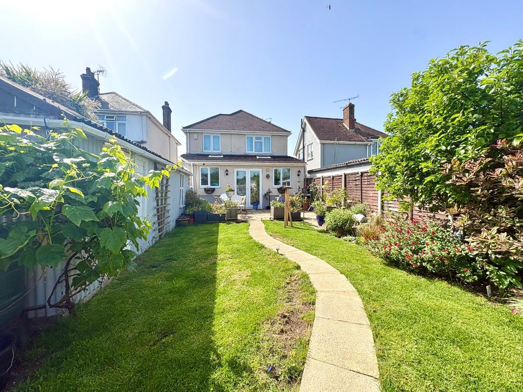 Property photo 1 of 30