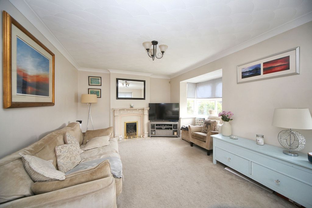 Property photo 3 of 25