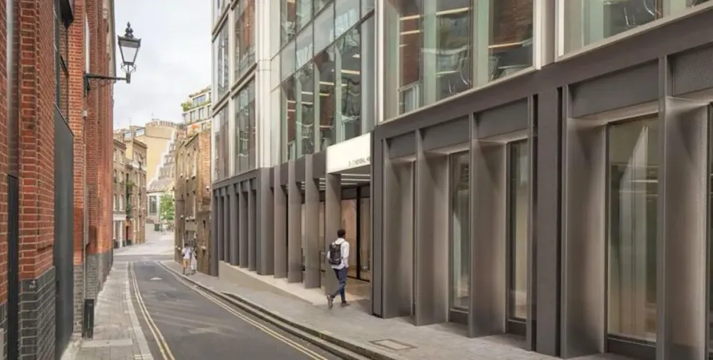 Property photo 1 of 9