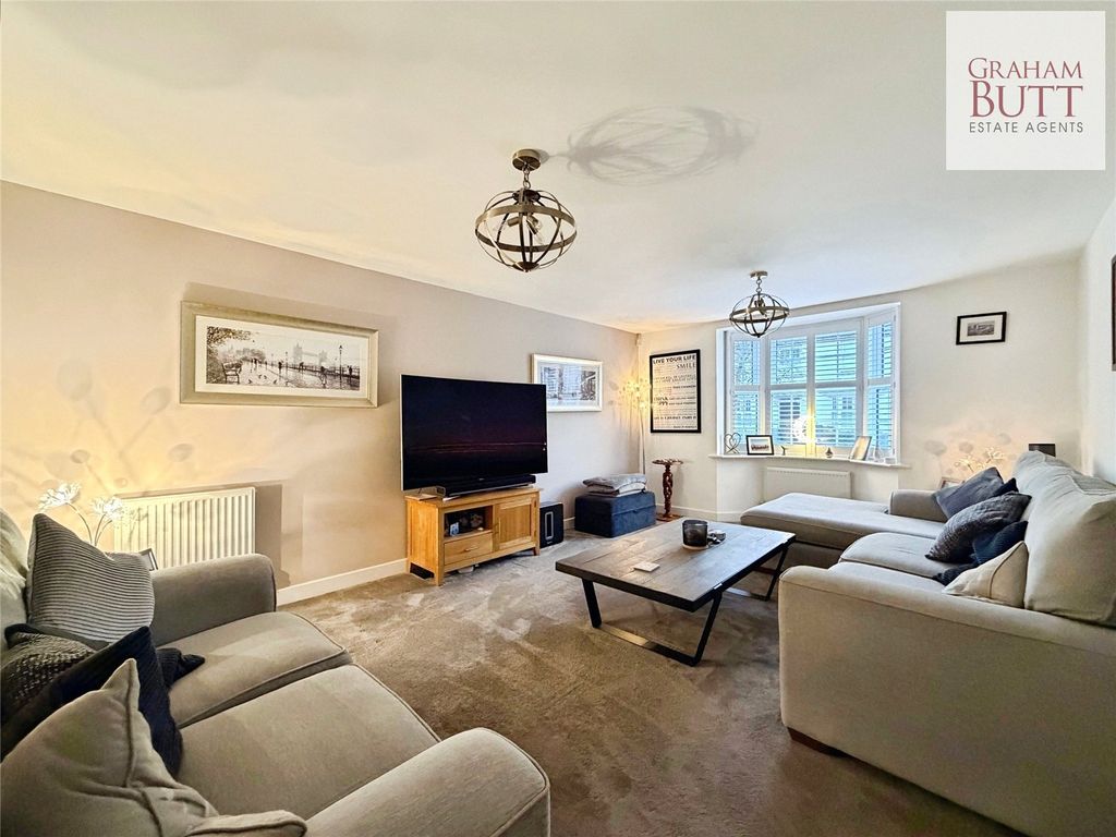 Property photo 3 of 30 Picture No. 10