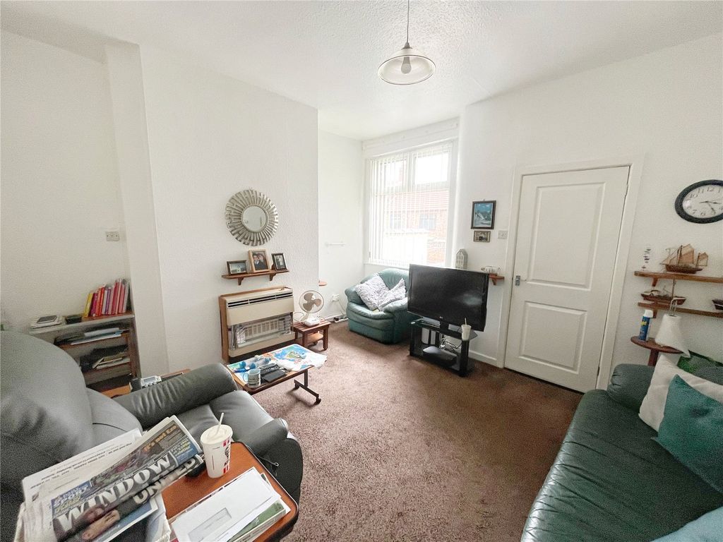 Property photo 3 of 14 Picture No. 06