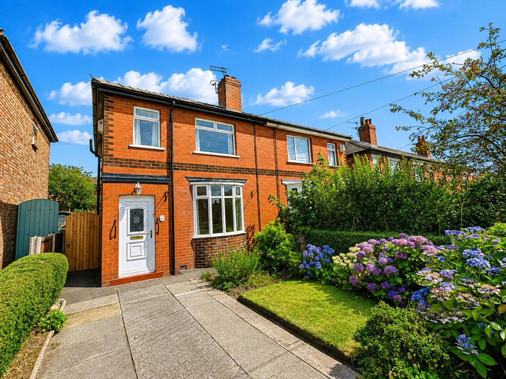 Property photo 1 of 11 External