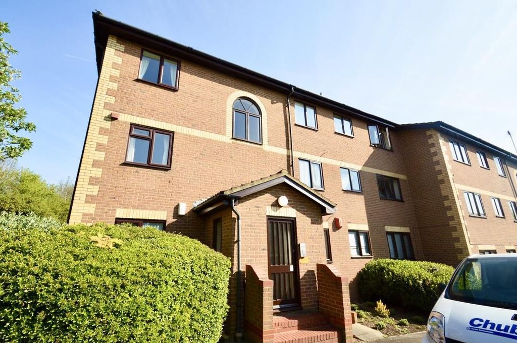 Property photo 1 of 6 External