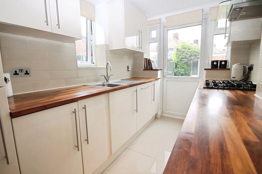 Property photo 2 of 13 Kitchen