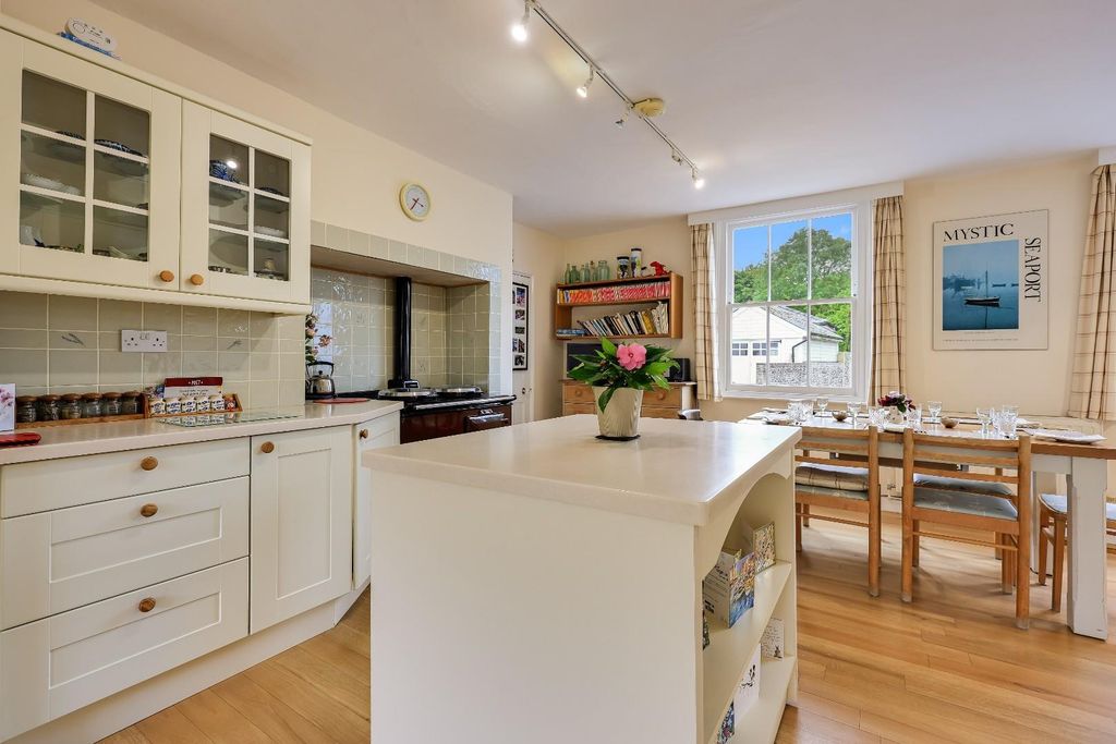 Property photo 3 of 33 Img (29).Jpg