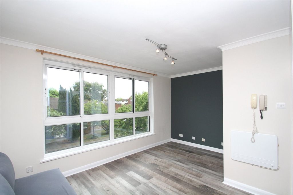 Property photo 1 of 9 Picture No. 04