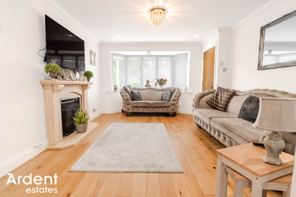 Property photo 3 of 29