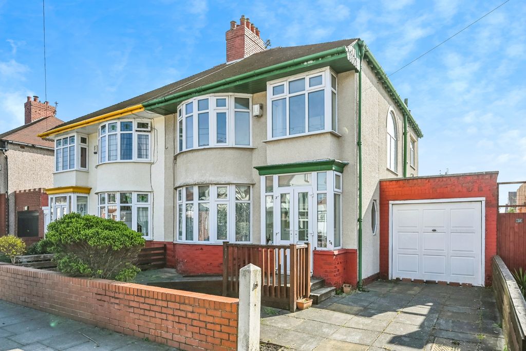 Property photo 1 of 17 Photography