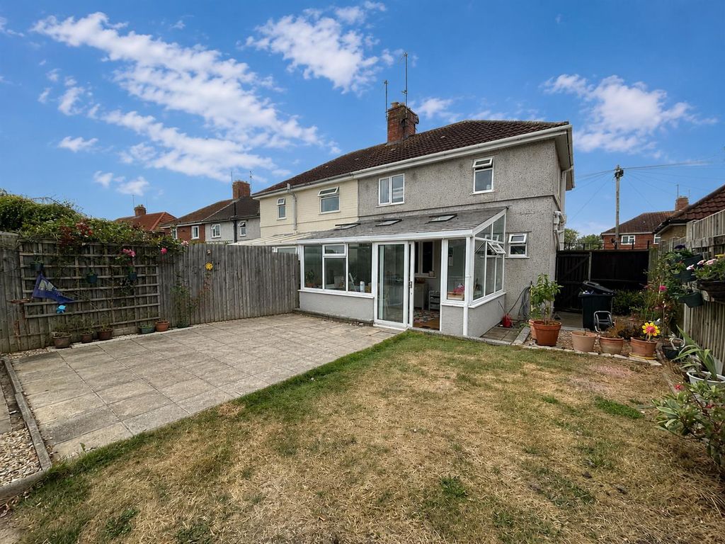 Property photo 2 of 13
