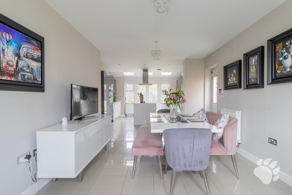 Property photo 3 of 38 Kitchen/Diner