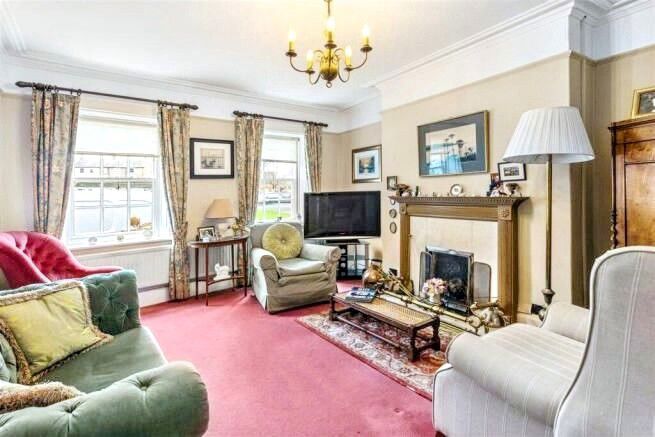 Property photo 3 of 23