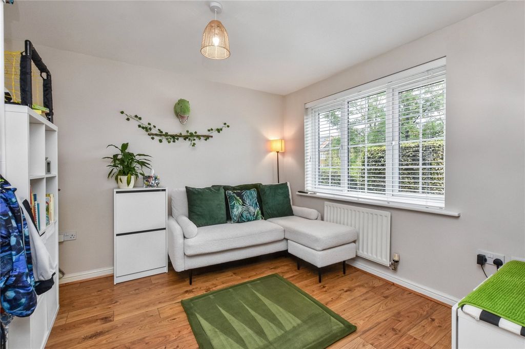 Property photo 3 of 28 Picture No. 6