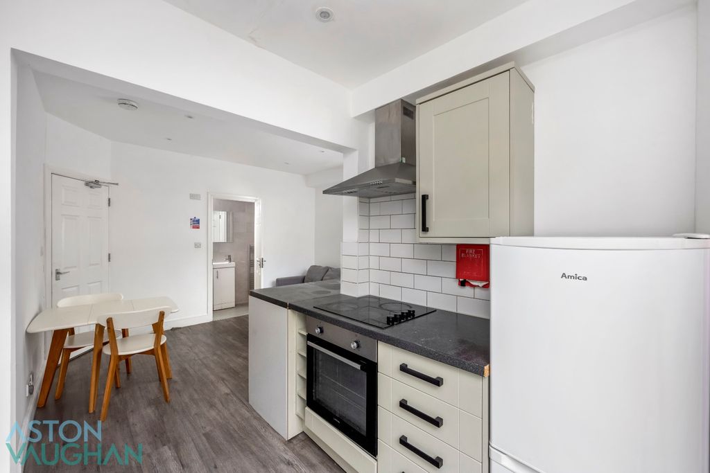 Property photo 3 of 15 4621742