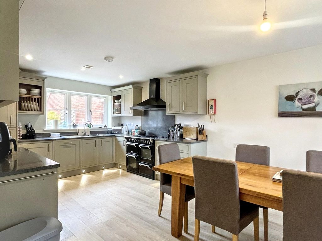 Property photo 2 of 18 Not Specified