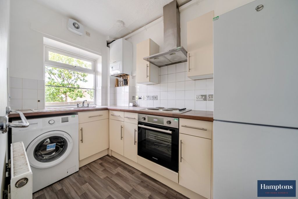 Property photo 1 of 18 169A7E49-B82c-40B...