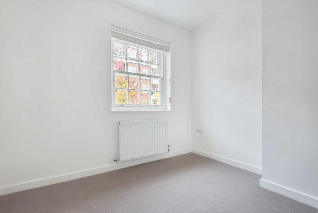 Property photo 2 of 7 788104 (5)