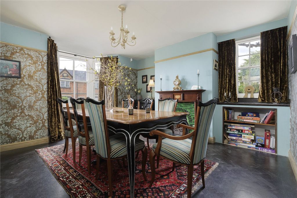 Property photo 3 of 20 Dining Room