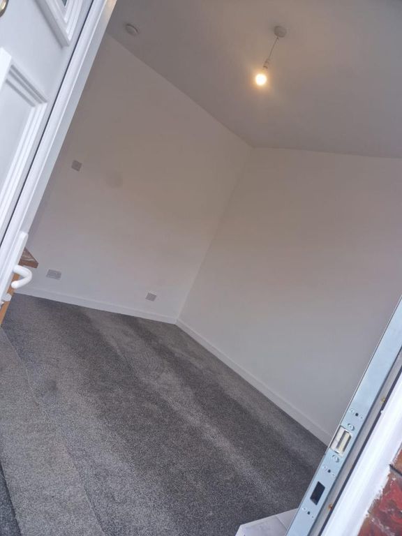 Property photo 3 of 7 Photo 3