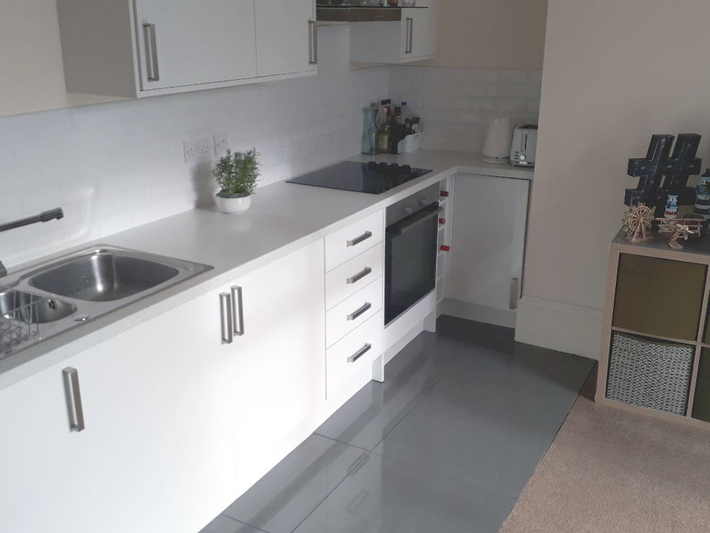 Property photo 3 of 10 Kitchen Area 