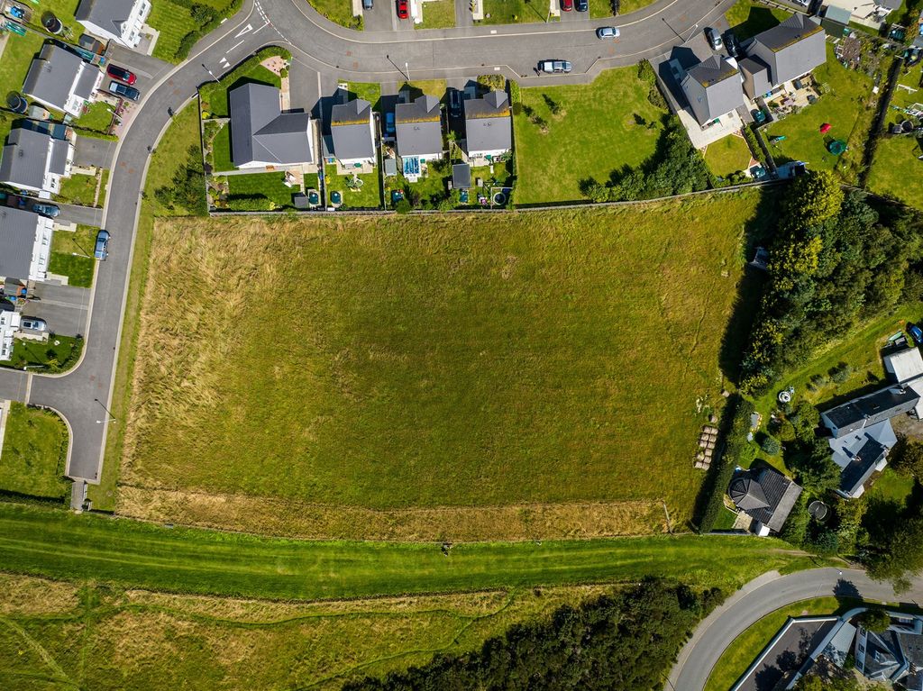 Property photo 3 of 10 Plot