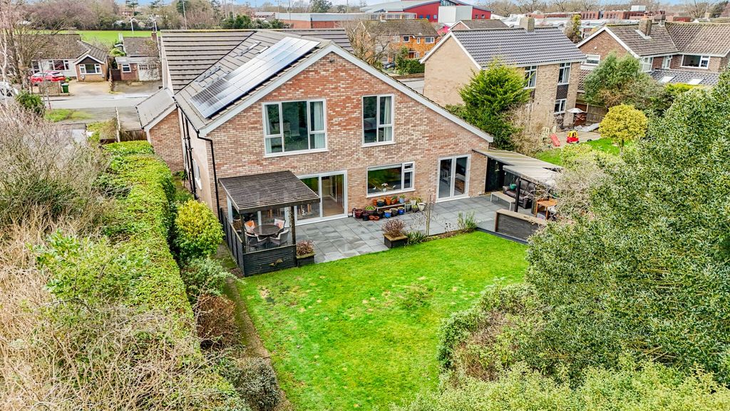 Property photo 2 of 48 4859905