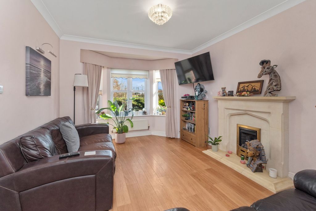Property photo 2 of 55