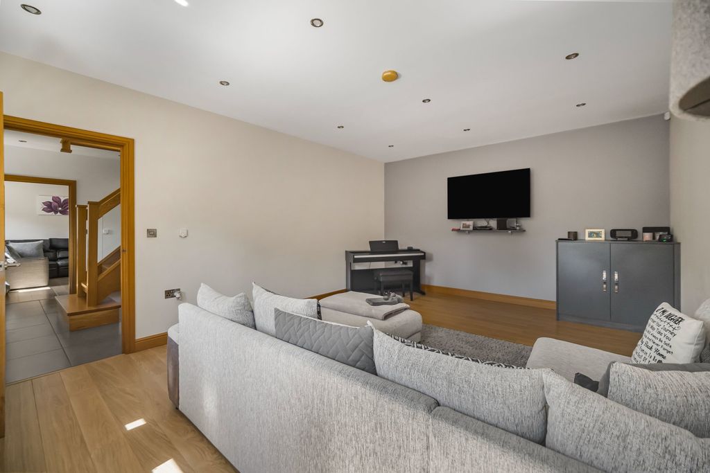 Additional image 18 of 4 bed detached house for saleParish Road, Cwmgwrach, Neath SA11