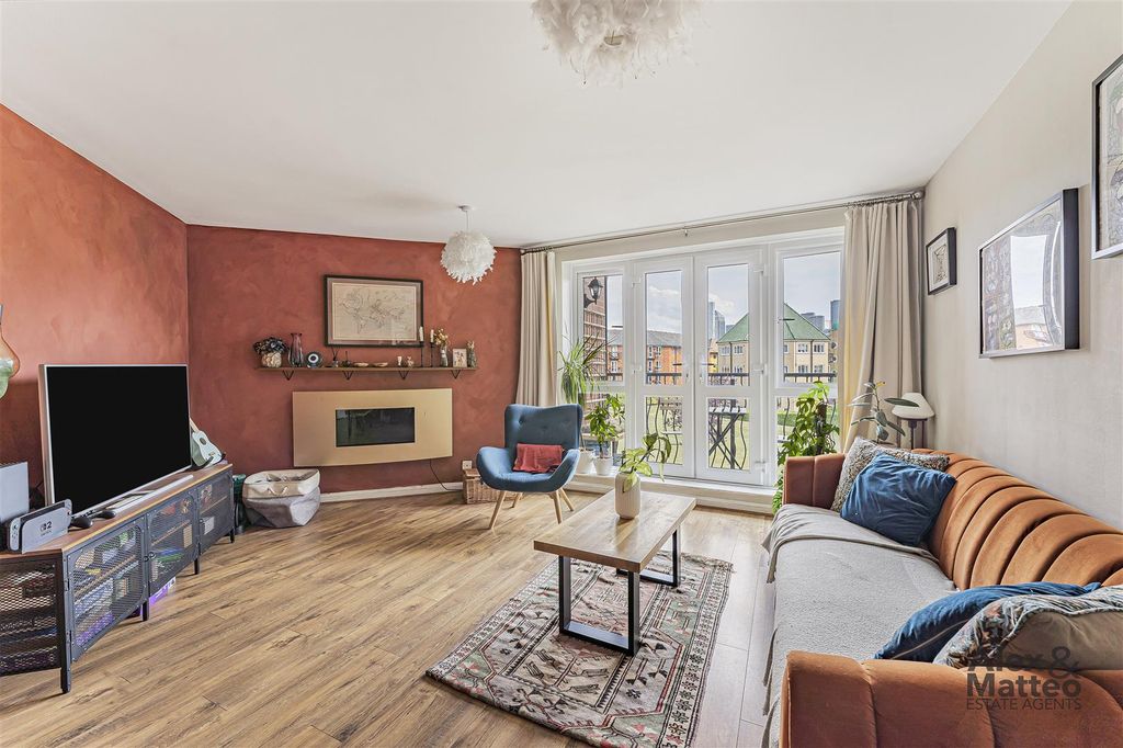 Property photo 1 of 17 Basquecourt1.Jpg