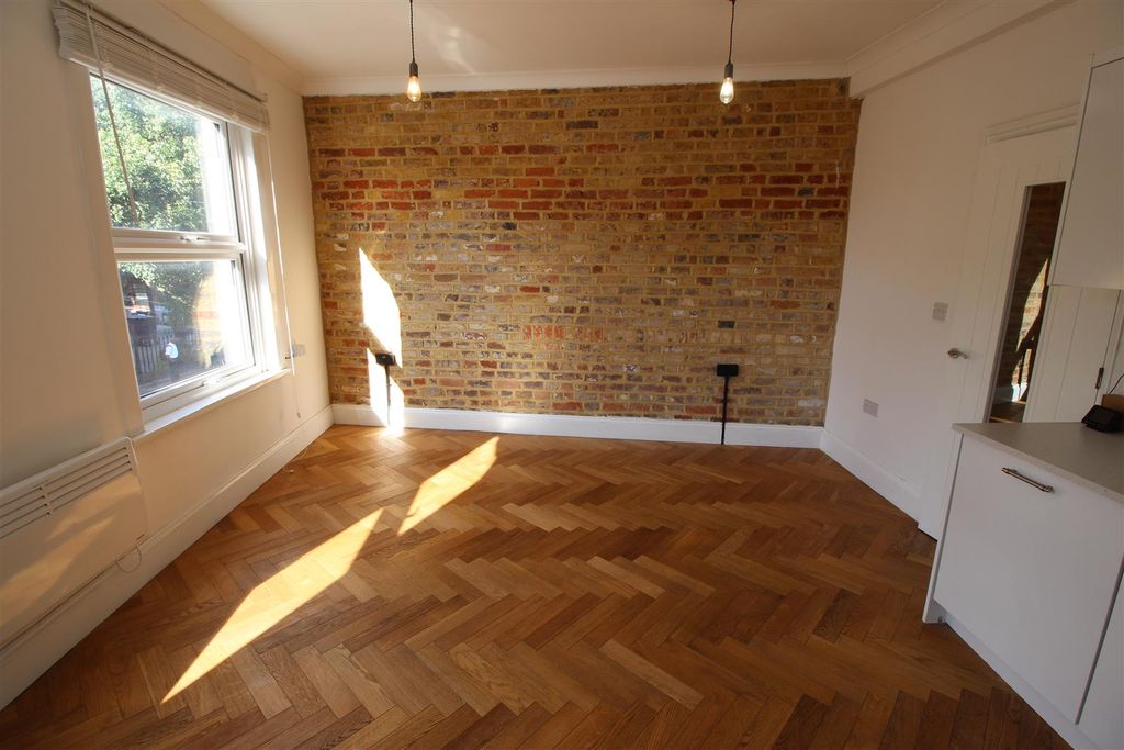 Property photo 3 of 14 Img_1349.Jpg