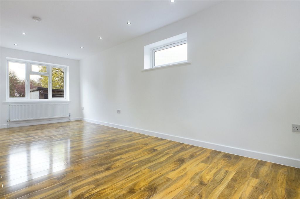 Property photo 2 of 12 Living Room