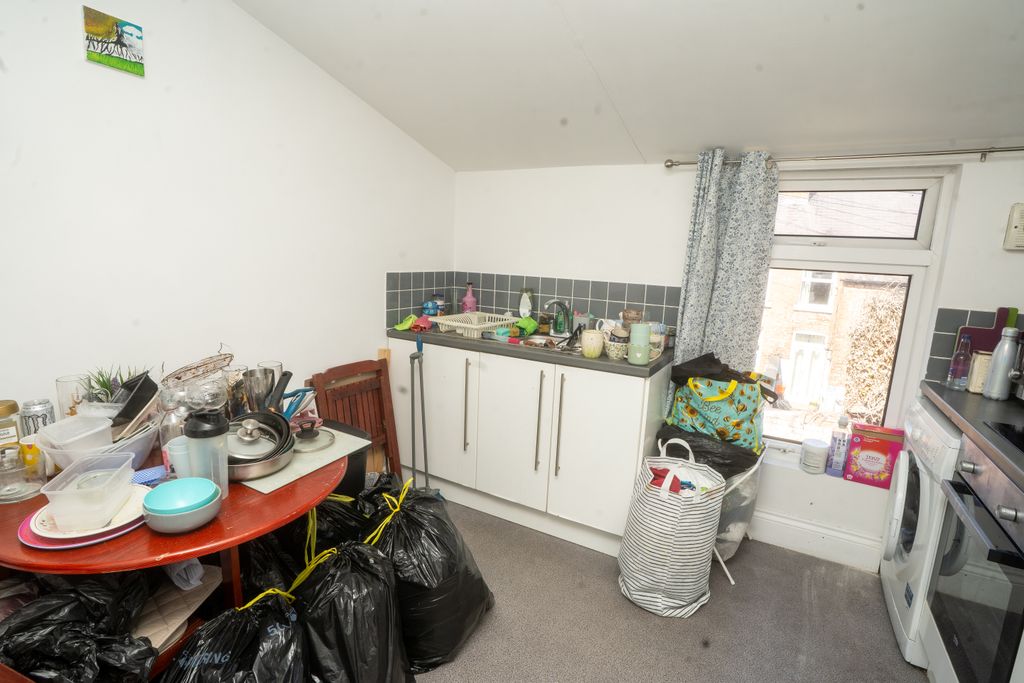 Additional image 7 of 2 bed flat for saleCatherine Street, Chester CH1