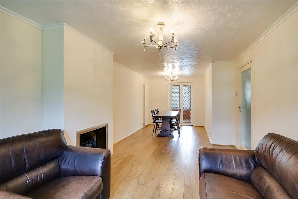 Property photo 3 of 12 Img_2414-Img_2416.Jpg