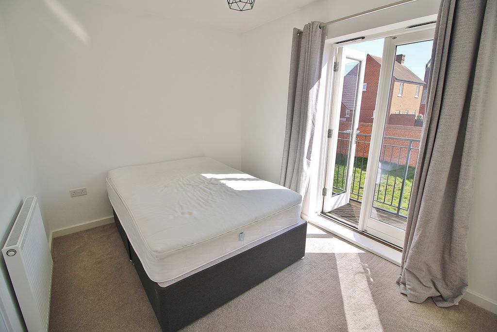 Property photo 3 of 13