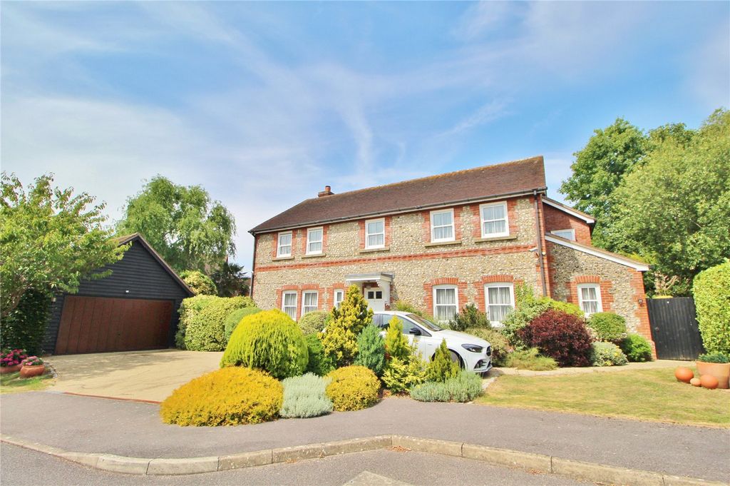 Property photo 1 of 53 Picture No. 79