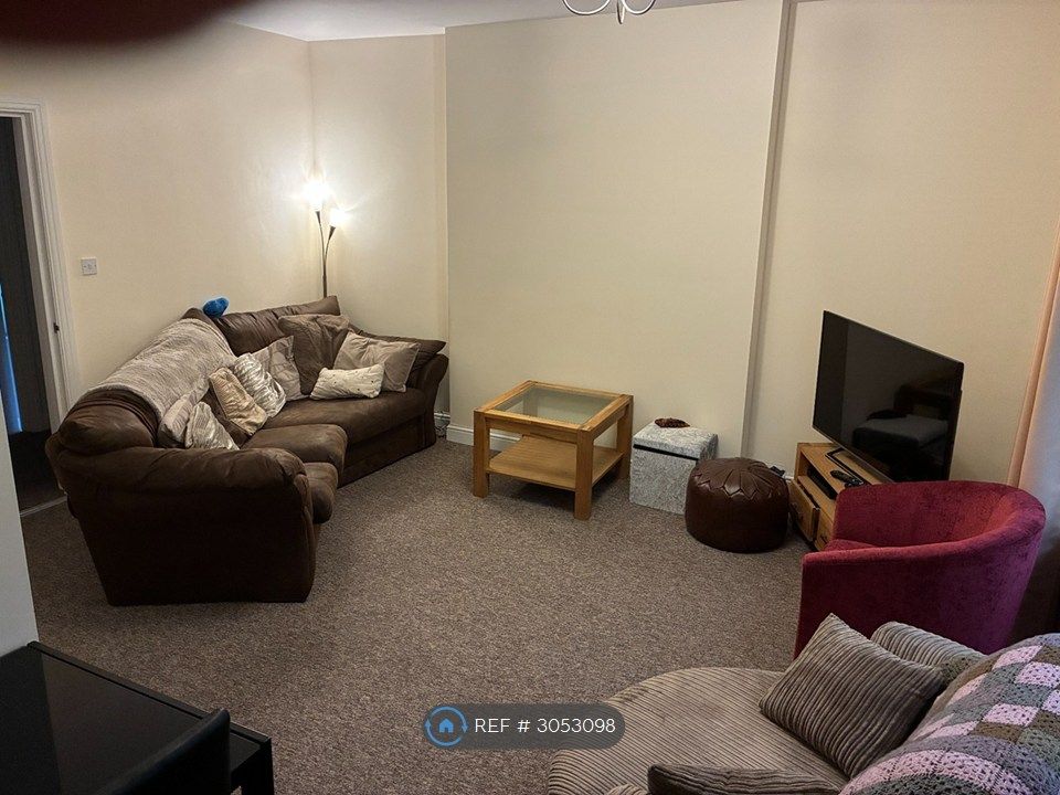 Property photo 2 of 10 Lounge