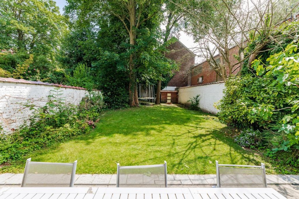 Property photo 3 of 24